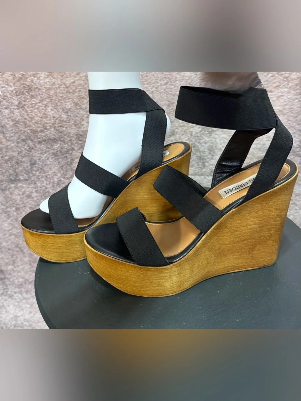 Steve Madden 9.5 Black Elastic Strap Sandals with Wood 5” Platform Wedge